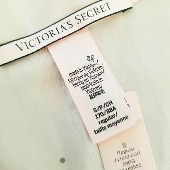 Victoria's Secret Limited Edition Rhinestone Crystal Satin Stripe Pajama Set NWT - Picture 5 of 15